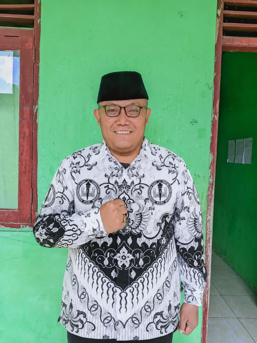 Ahmad Ikhda Sufiyana, S. Pd. I., M. Pd. 